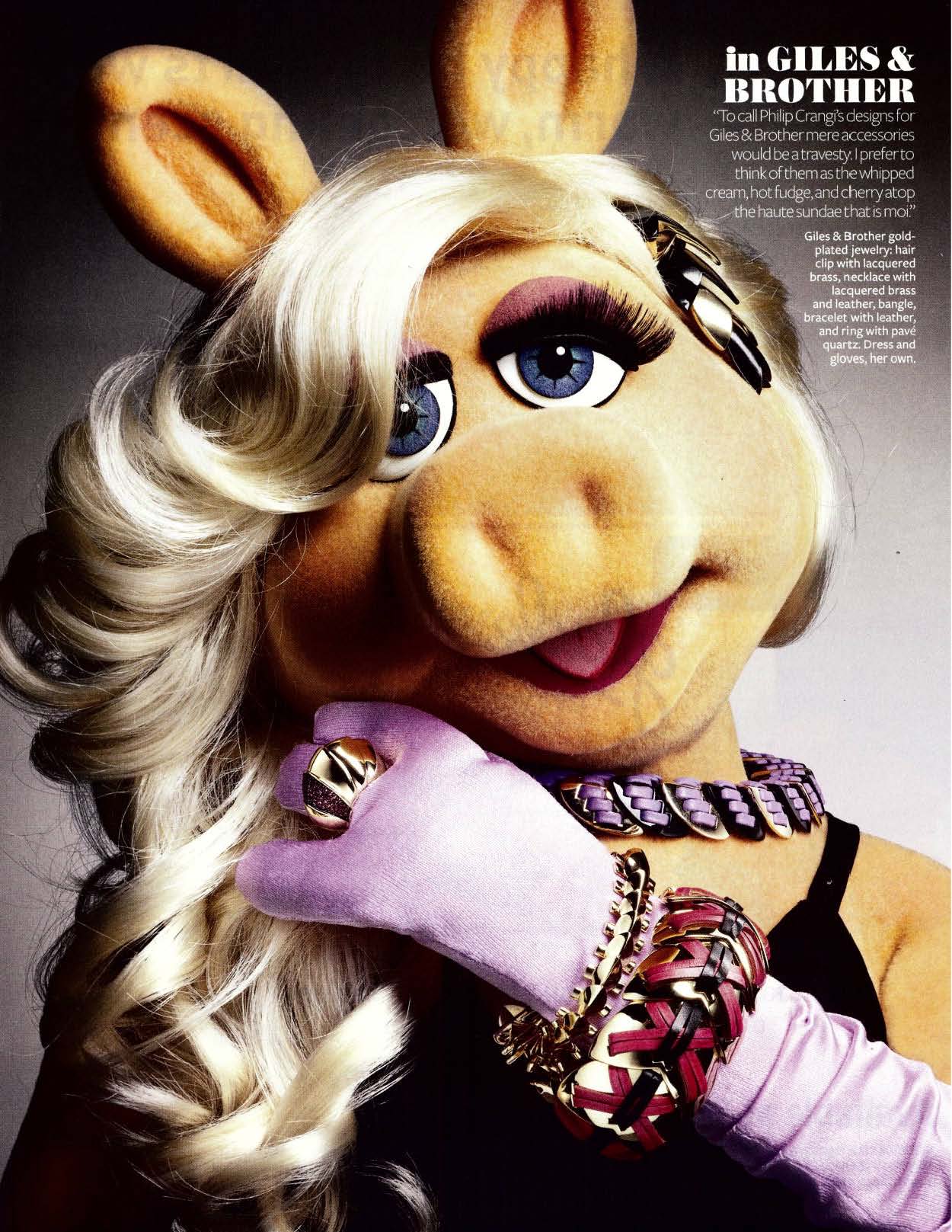 THE MUPPETS Miss Piggy Goes High Fashion We Are Movie Geeks.