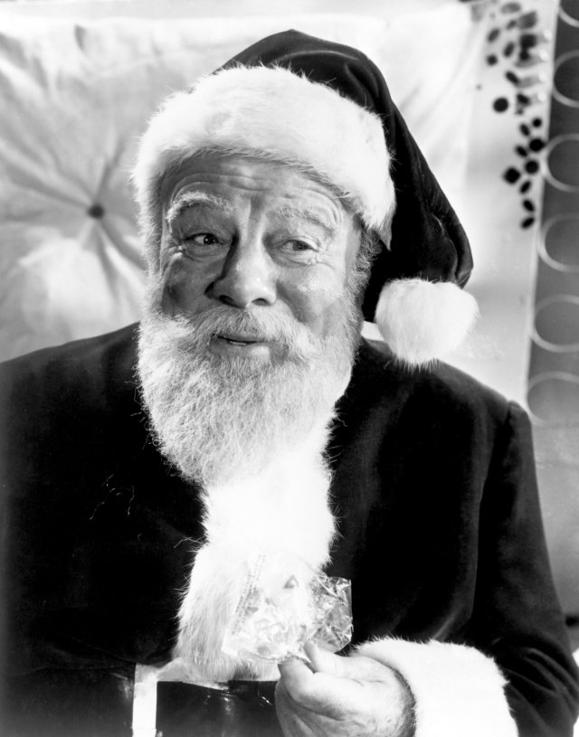 http://www.wearemoviegeeks.com/wp-content/uploads/miracle-on-34th-st.jpg
